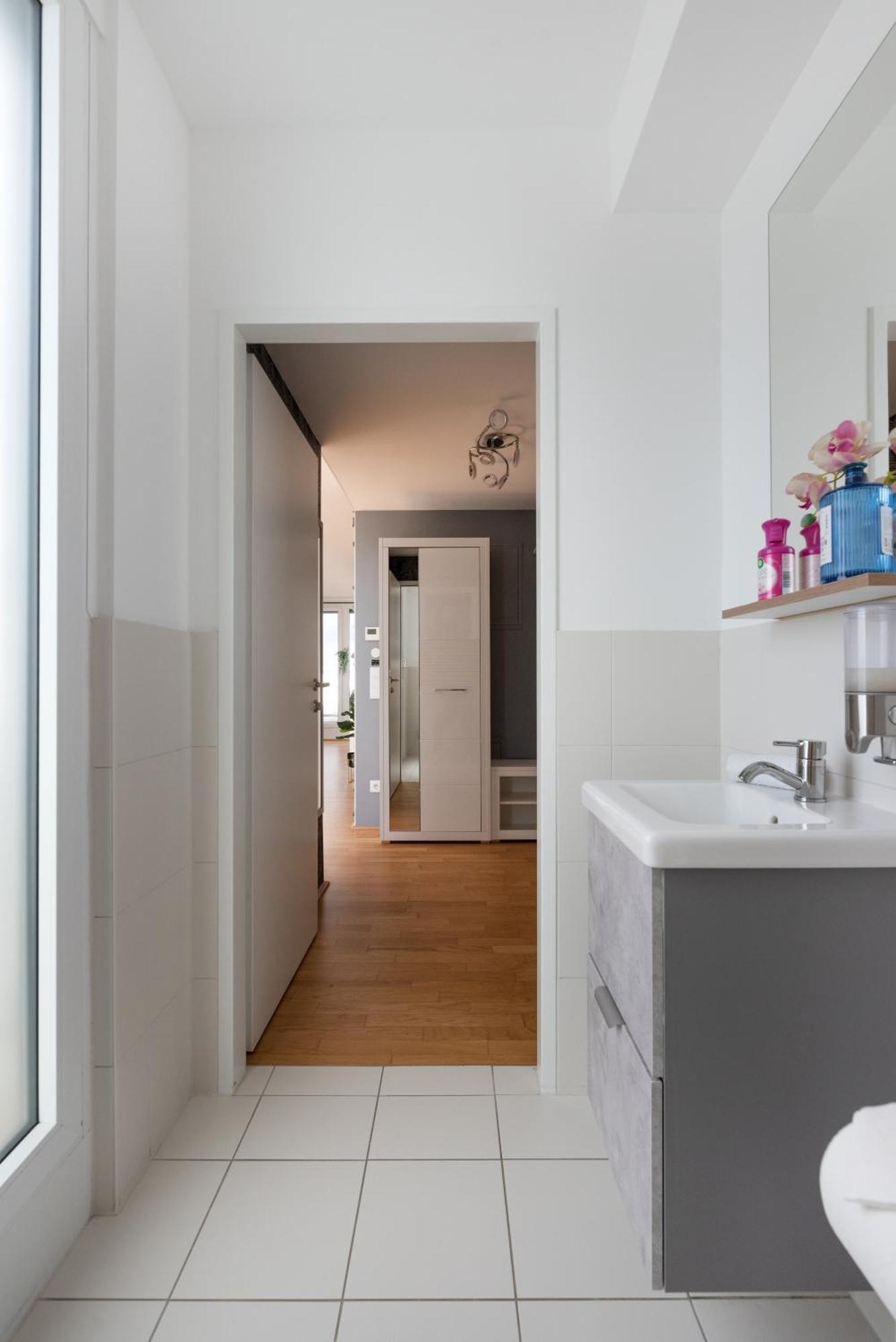 Apartment Mit Traumhafter Dachterrasse & Weitblick Виена Екстериор снимка