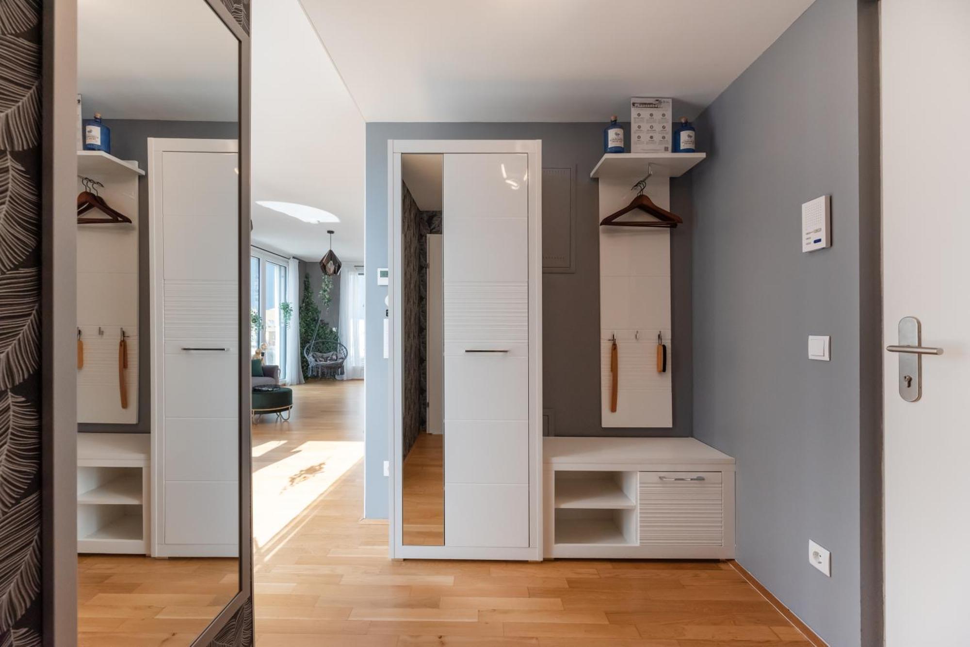 Apartment Mit Traumhafter Dachterrasse & Weitblick Виена Екстериор снимка
