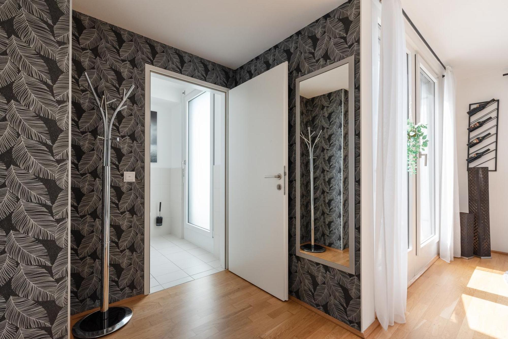 Apartment Mit Traumhafter Dachterrasse & Weitblick Виена Екстериор снимка