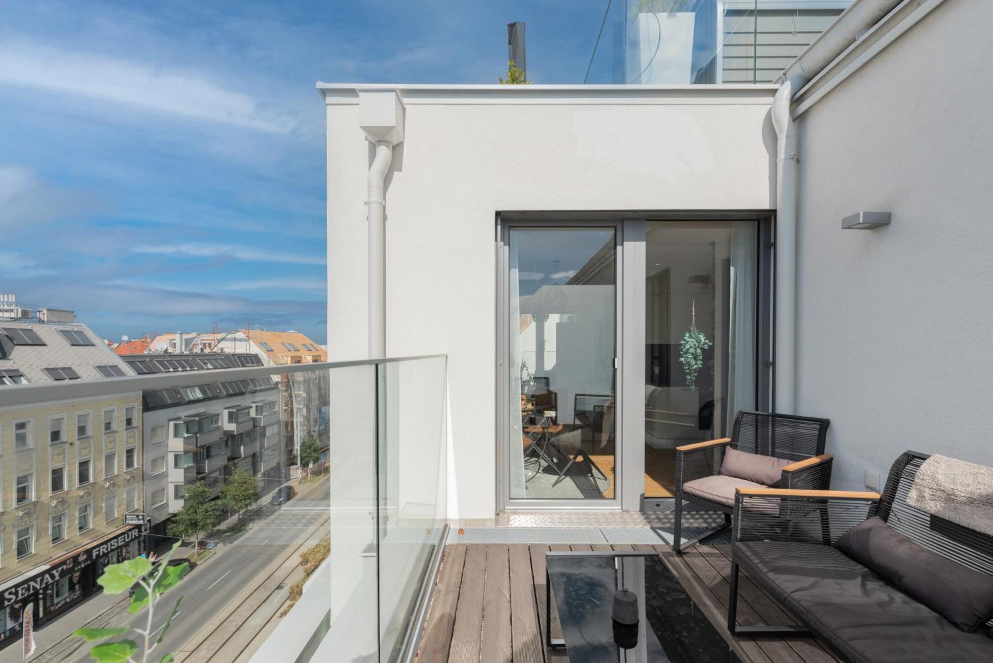 Apartment Mit Traumhafter Dachterrasse & Weitblick Виена Екстериор снимка