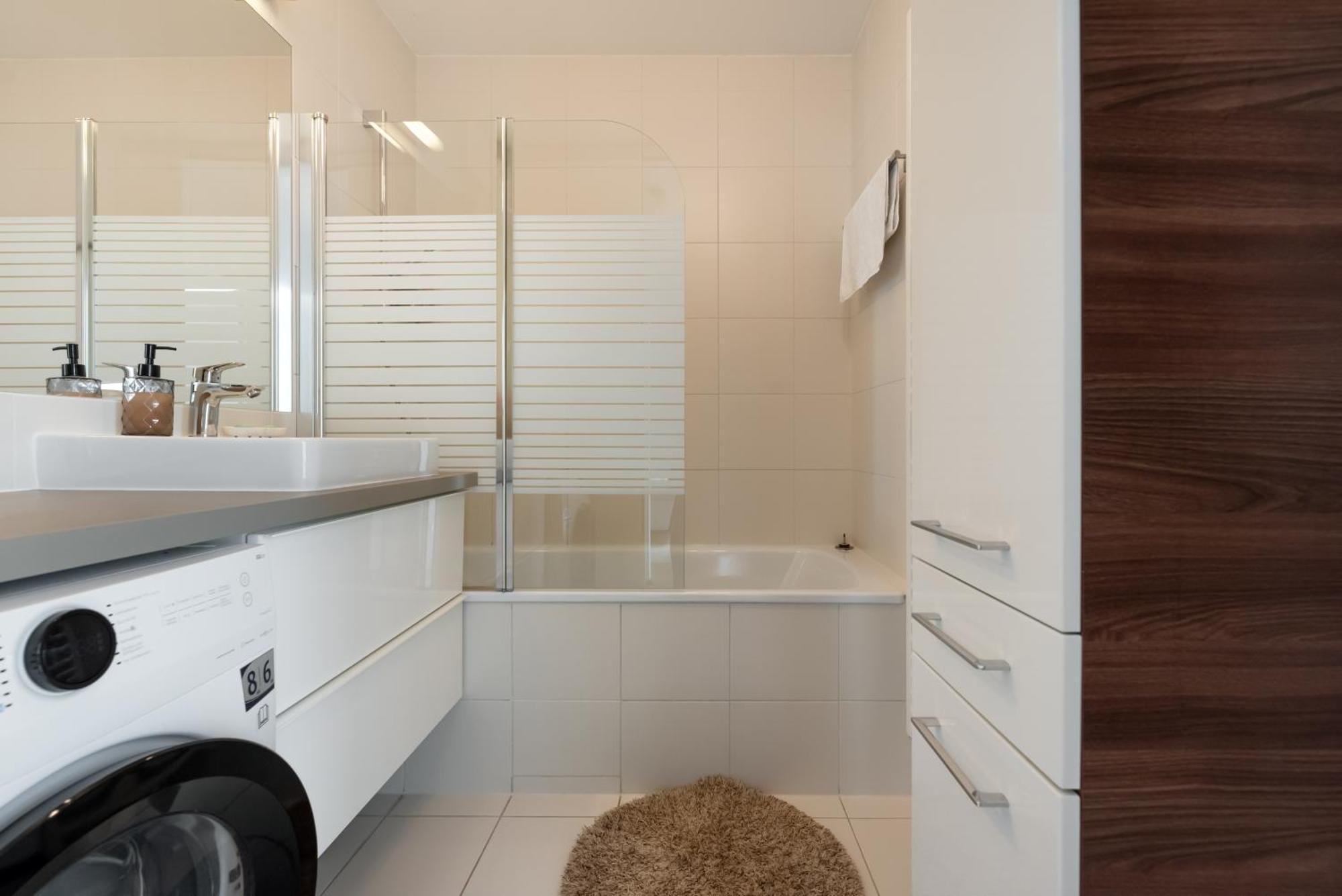 Apartment Mit Traumhafter Dachterrasse & Weitblick Виена Екстериор снимка
